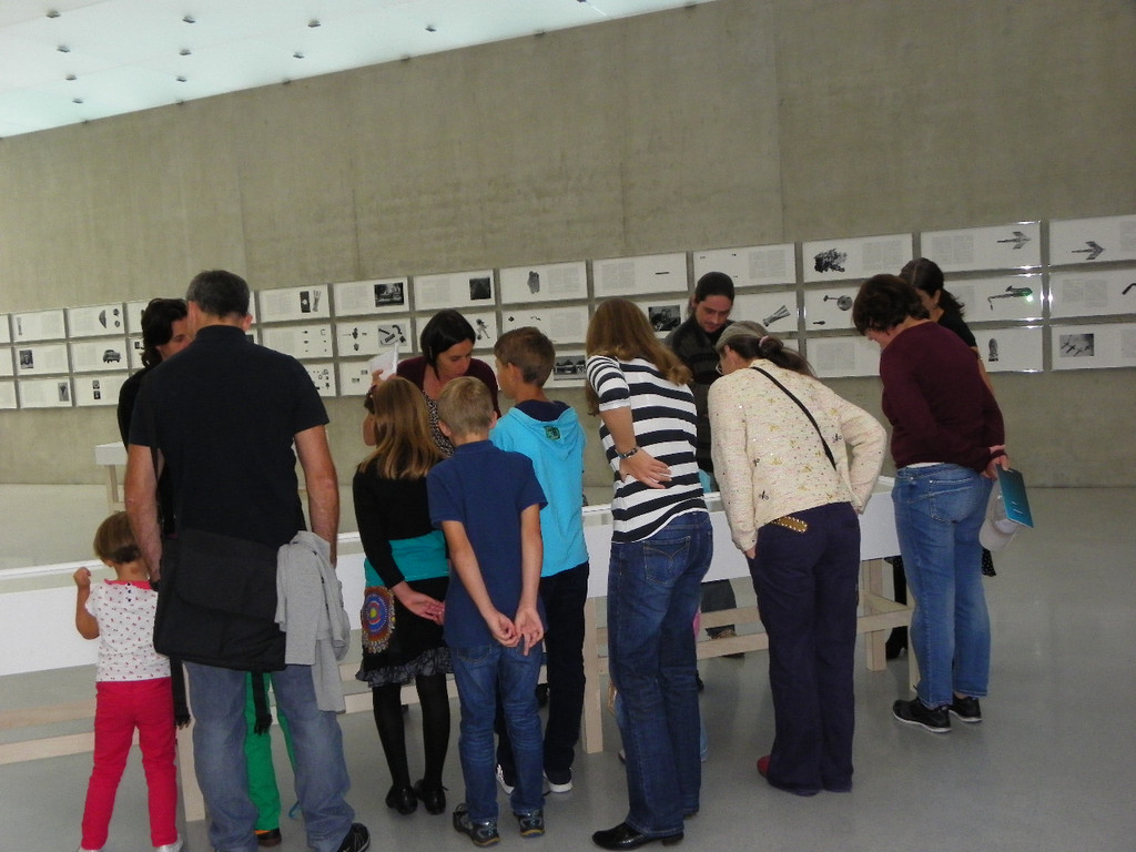 115_9858_JPG-1346880522