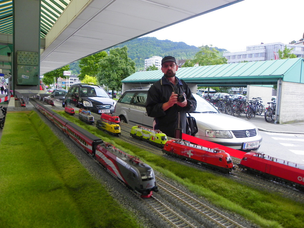 115_9623_JPG-1346882951