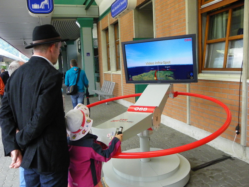 115_9644_JPG-1346883008