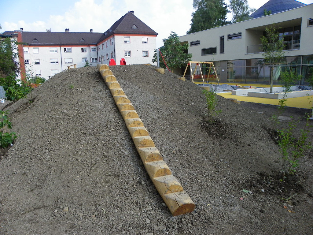 115_4823_JPG-1346885916