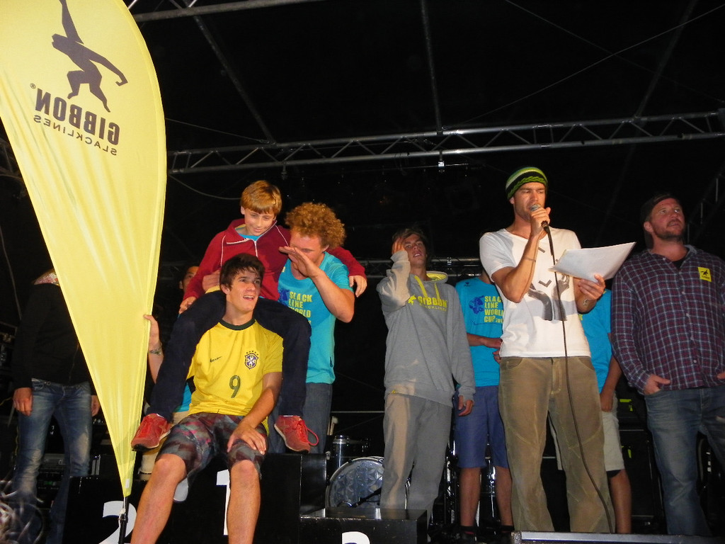 115_9809_JPG-1346886494