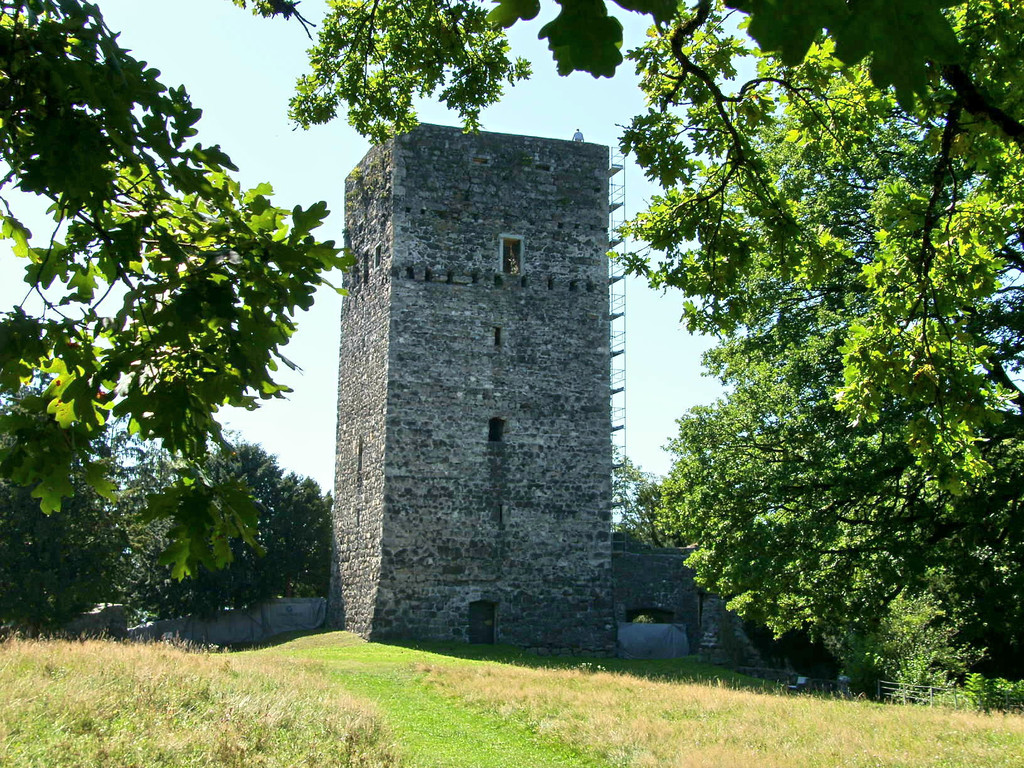 Burg 1b_JPG-1346949672