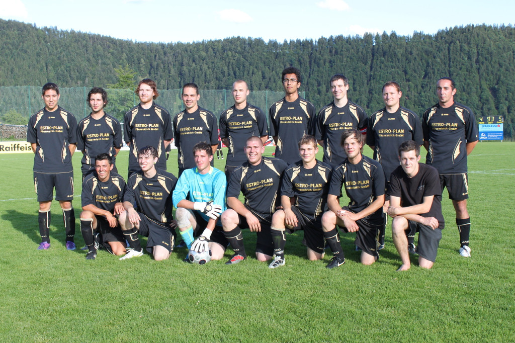Kampfmannschaft 2012 FC Fraxern.jpg