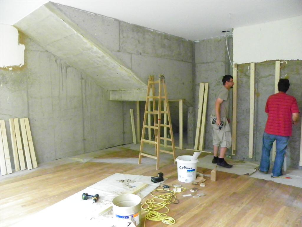 115_4838_JPG-1347094550