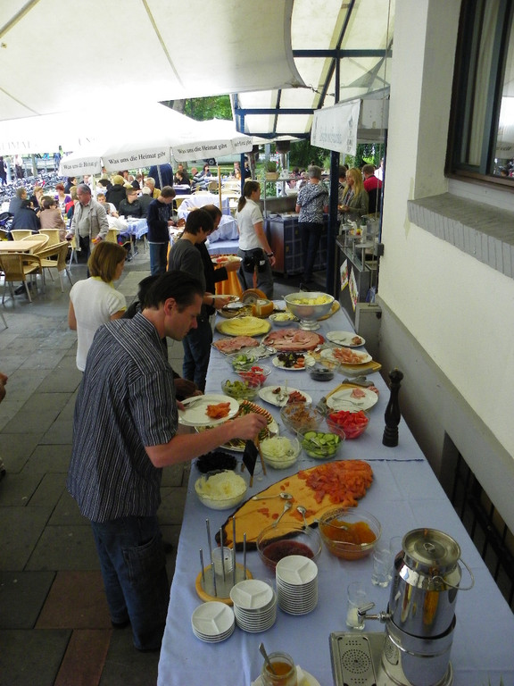 104_8518_jpg-1347096094