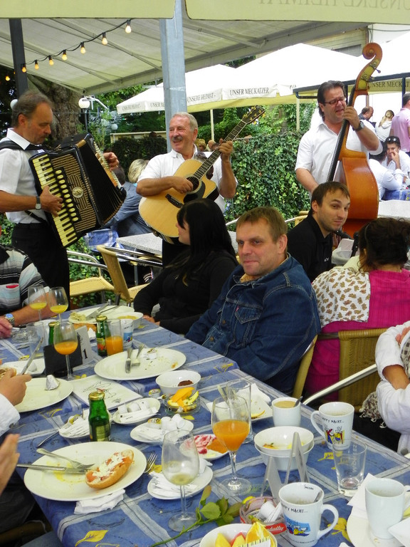 104_8556_jpg-1347096144