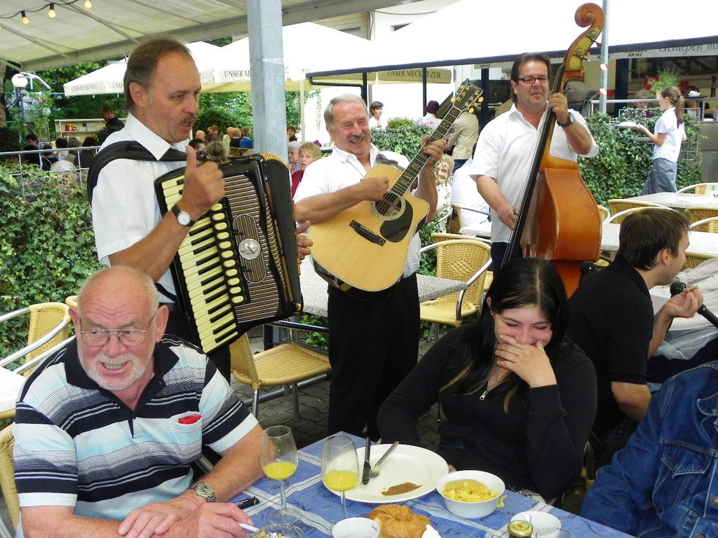 104_8559_jpg-1347096151