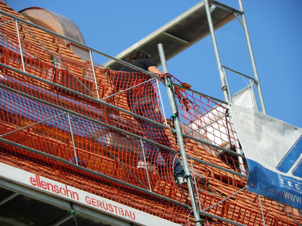 115_4924_JPG-1347096860