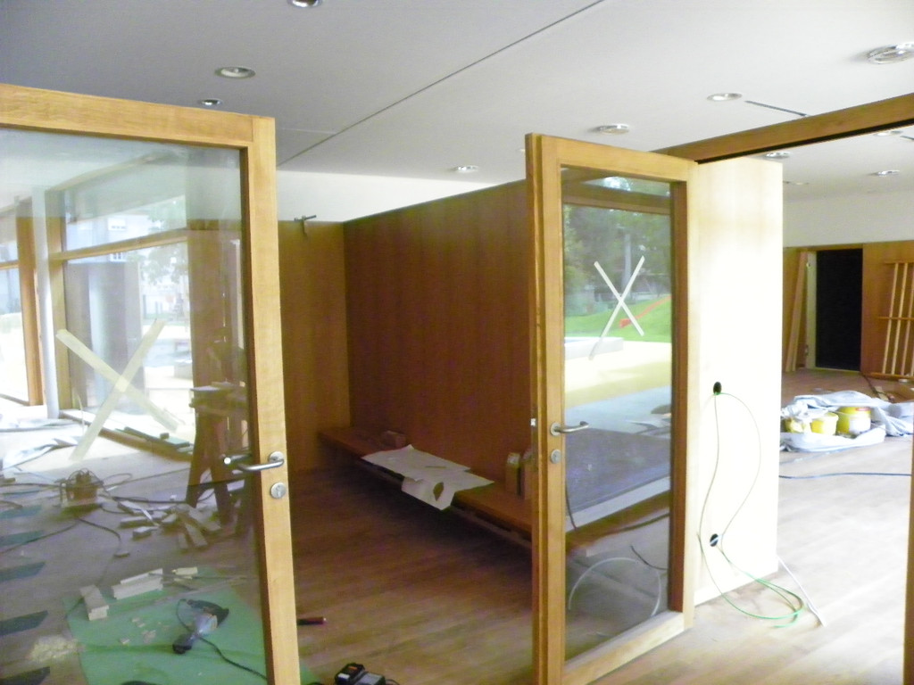 115_8451_JPG-1347098589