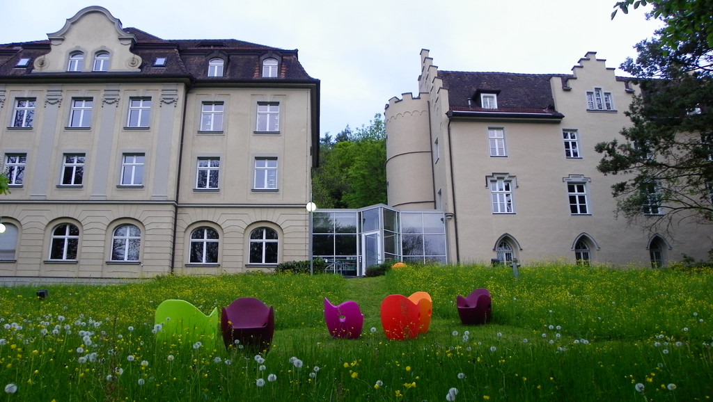 114_6689_JPG-1347099152