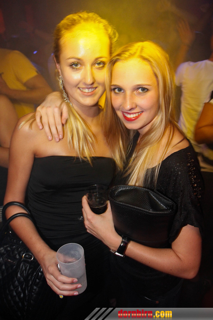 12020104.jpg