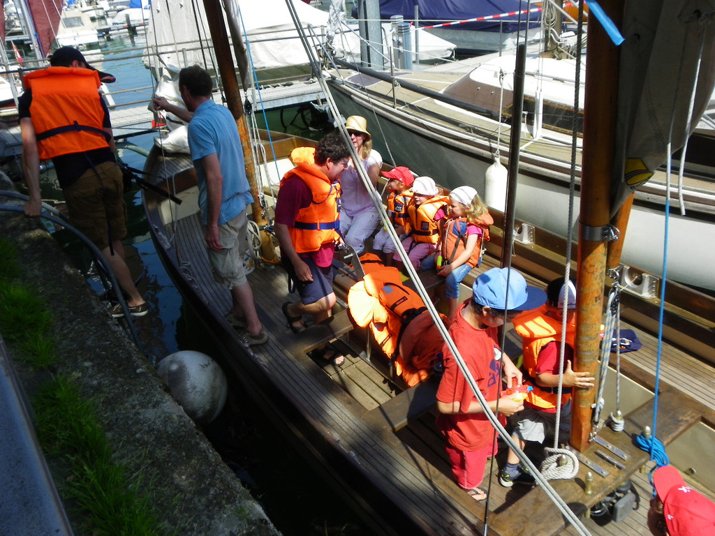 115_1818_JPG-1347104776