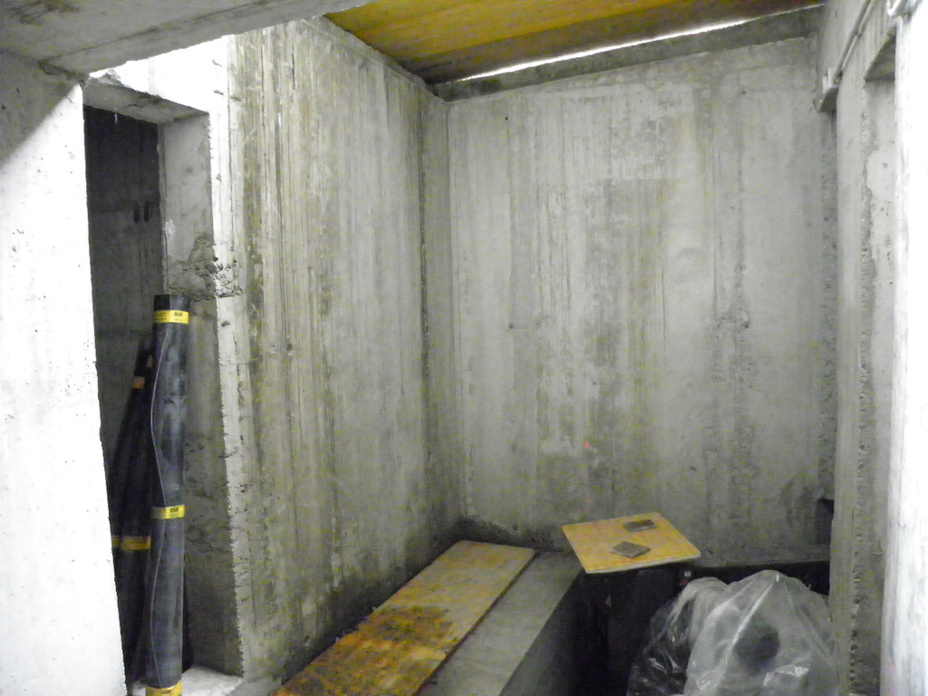 115_7851_JPG-1347105729