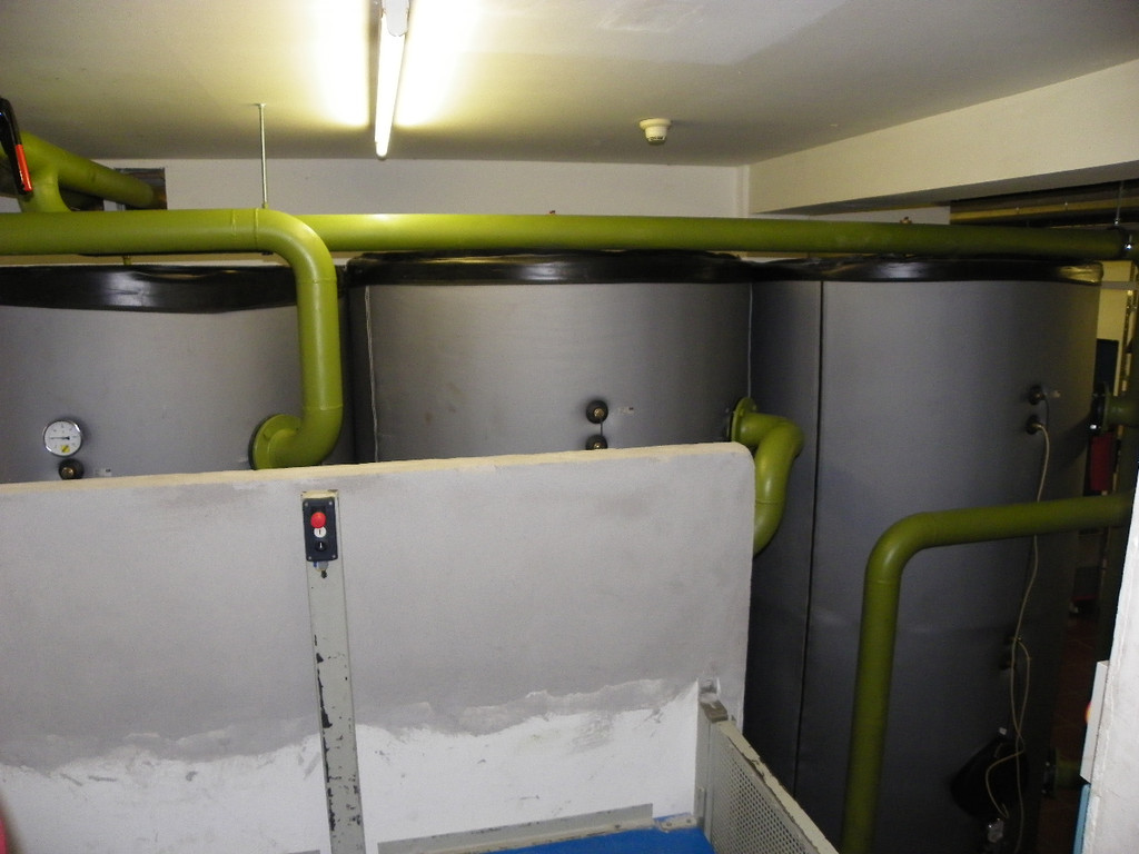 115_7843_JPG-1347105696