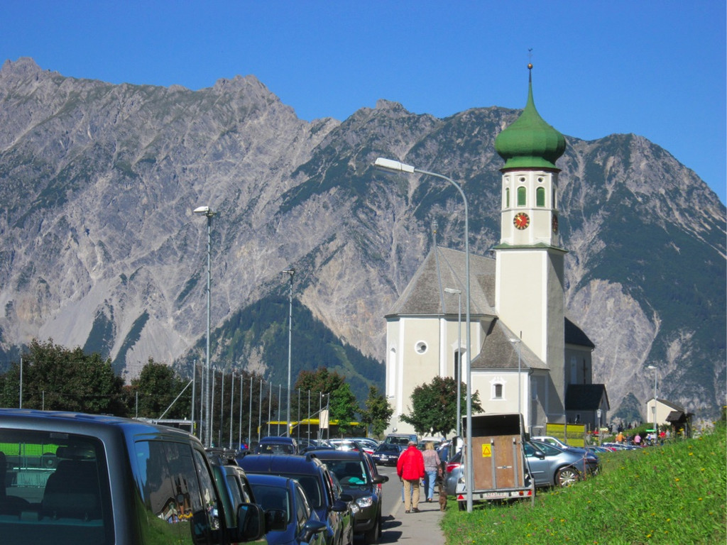 BK_Alpabtrieb_Bartholomaeberg_jpg-1347183478