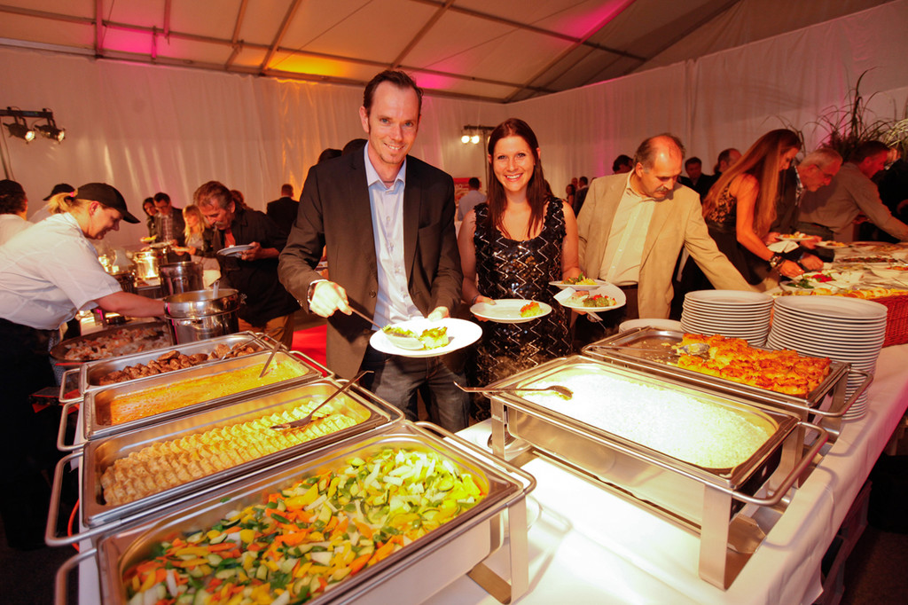 buffet2_jpg-1347213931