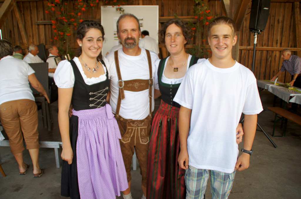 32_JPG-1347221434