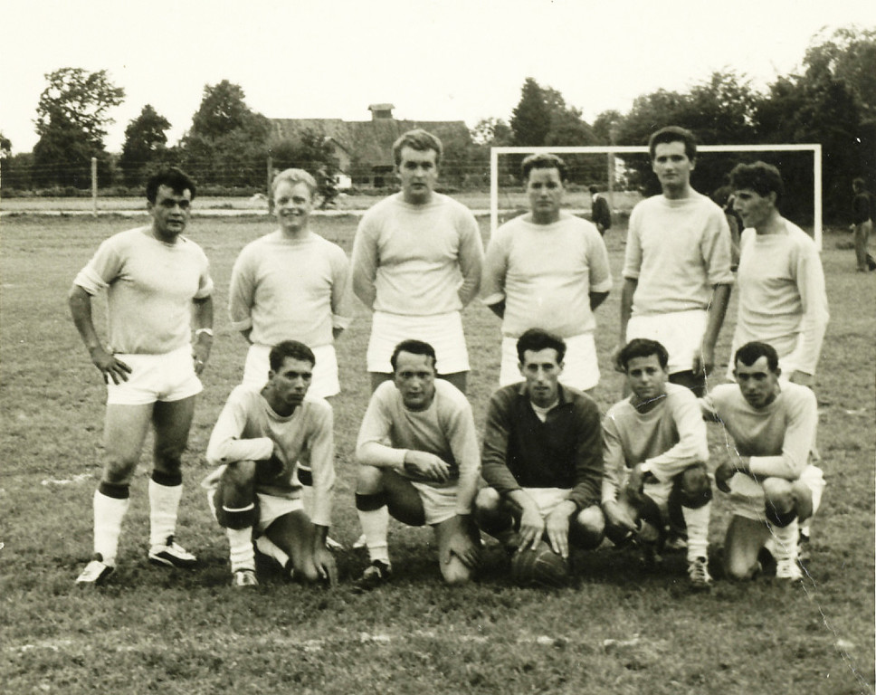 Erste Mannschaft 1962_jpg-1347373225