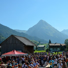 bo_JPG-1347456555