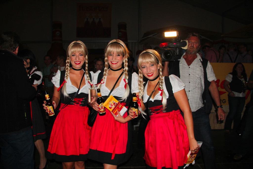 BK_3SchwesternClubbing2012 12_jpg-1347651296