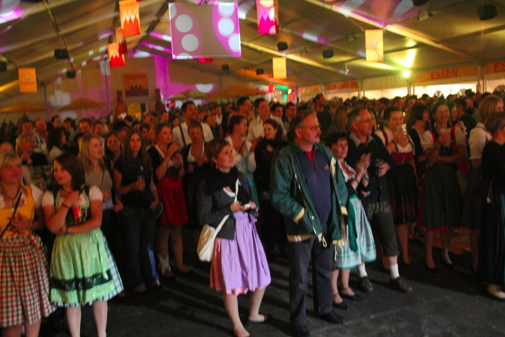 BK_3SchwesternClubbing2012 29_jpg-1347651422