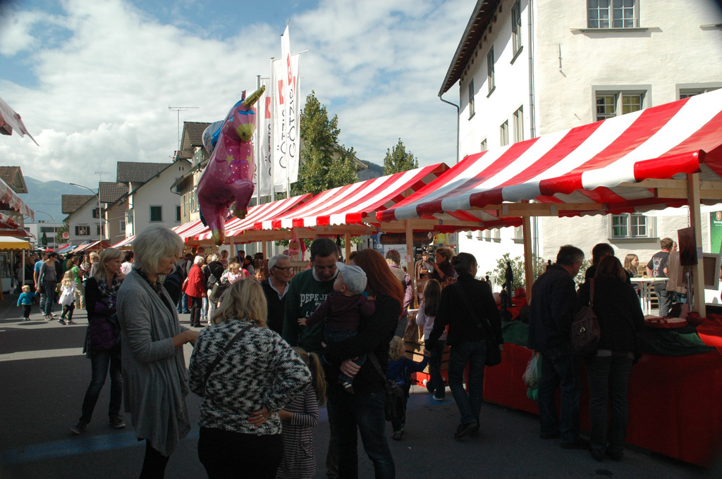 Jonas Markt 2012 _16__JPG-1347727284