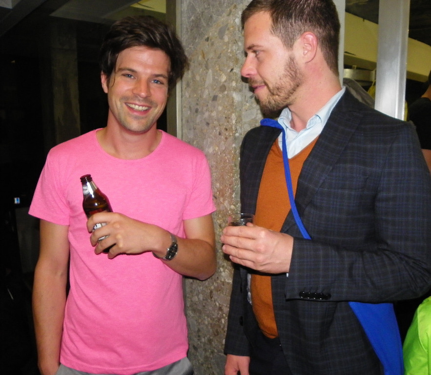 115_9696_JPG-1347738482