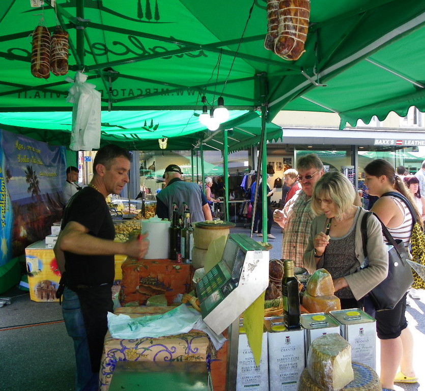 116_1055_JPG-1347738841