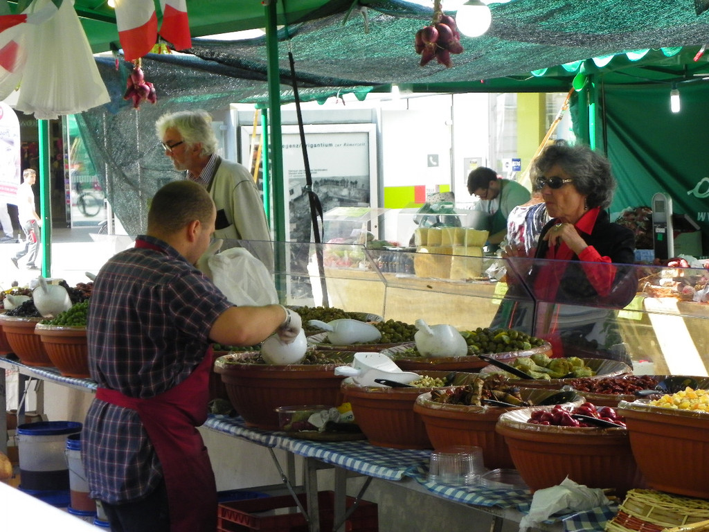 116_1048_JPG-1347738811