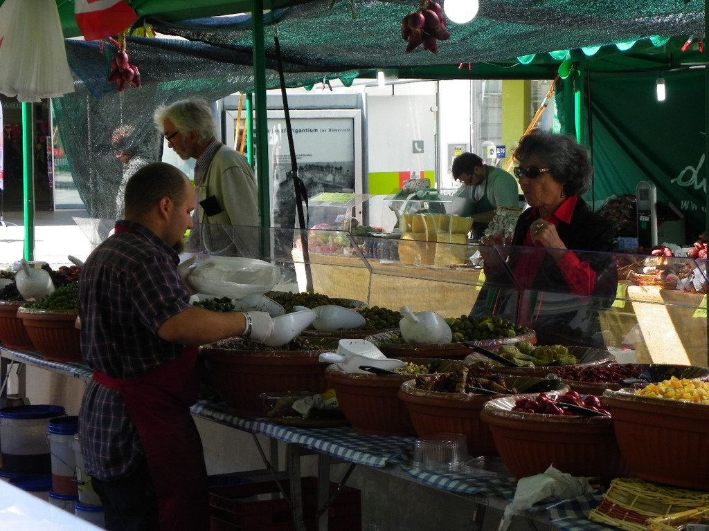 116_1047_JPG-1347738804