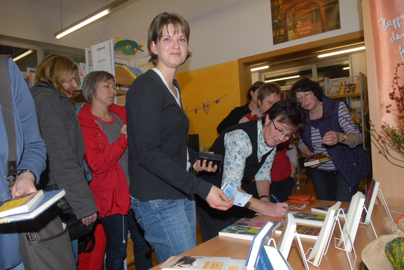 BibliothekLesung35.JPG