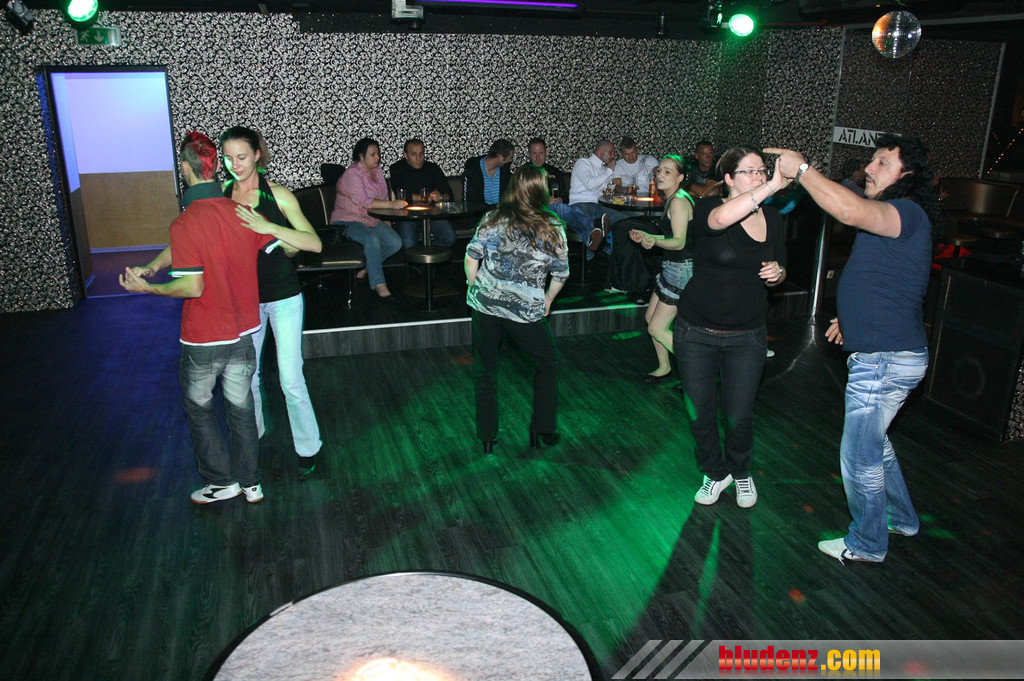 12051035.jpg