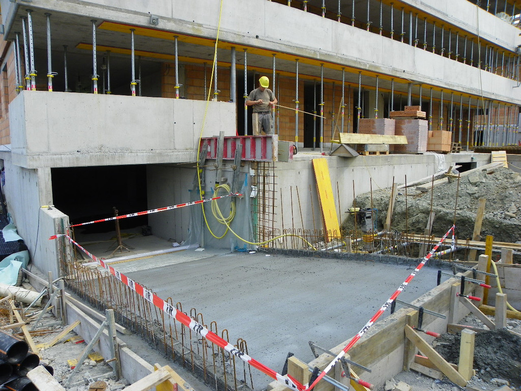 115_4997_JPG-1347825664