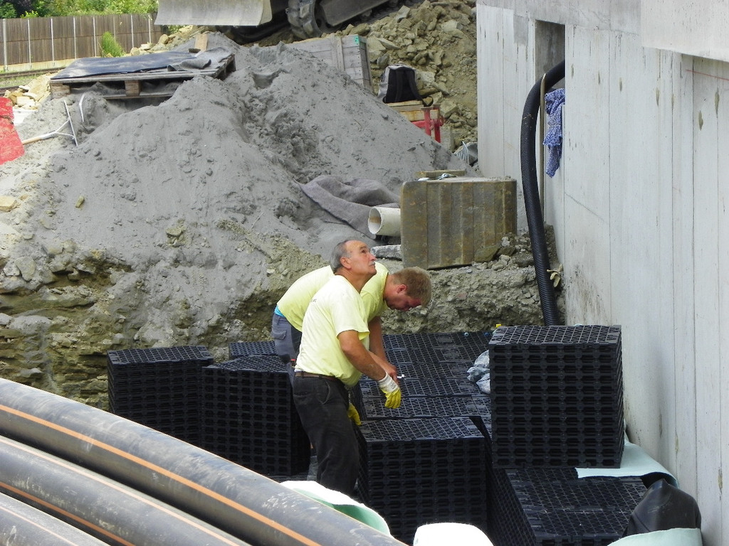 115_5008_JPG-1347825739