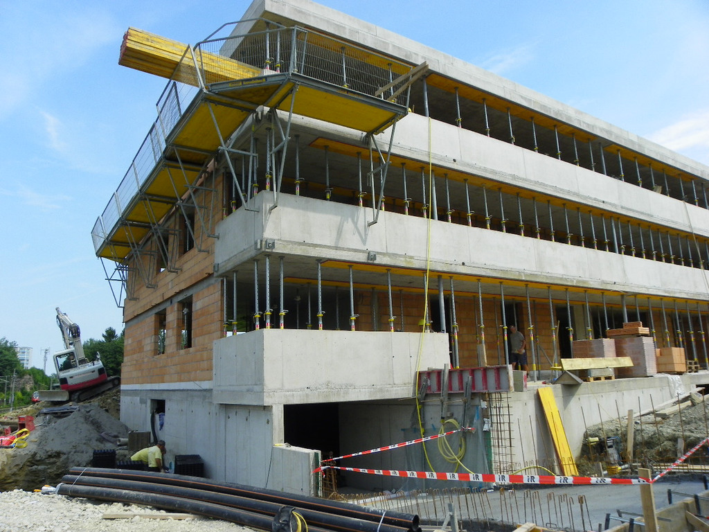 115_5005_JPG-1347825726