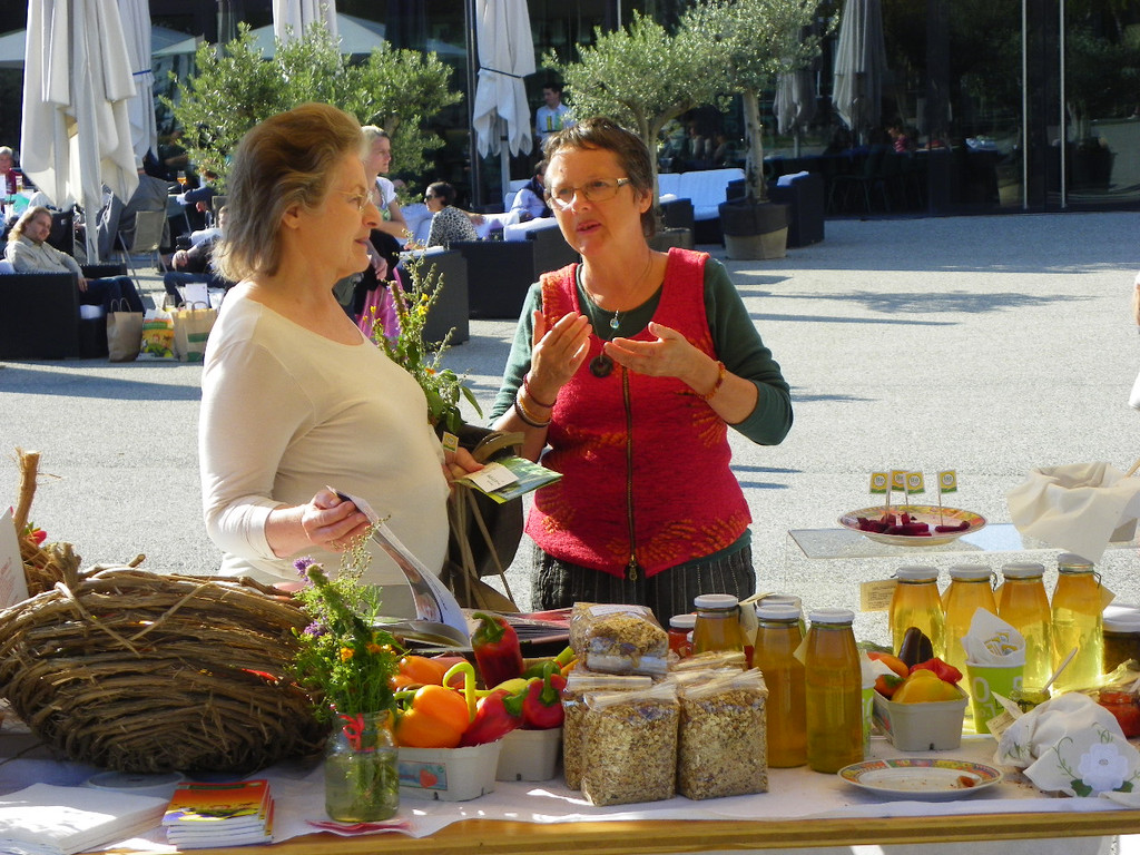 116_2437_JPG-1347827705