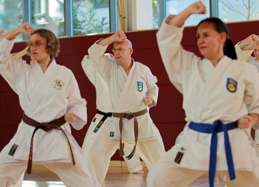 Karate Lauterach Erwachsene.jpg