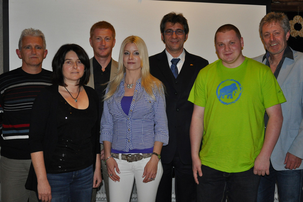 Foto Gr__ndungsversammlung_JPG-1348069441