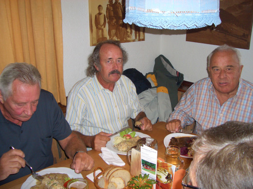 CIMG5392_JPG-1348120215