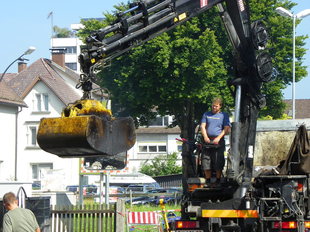 116_1019_JPG-1348273249