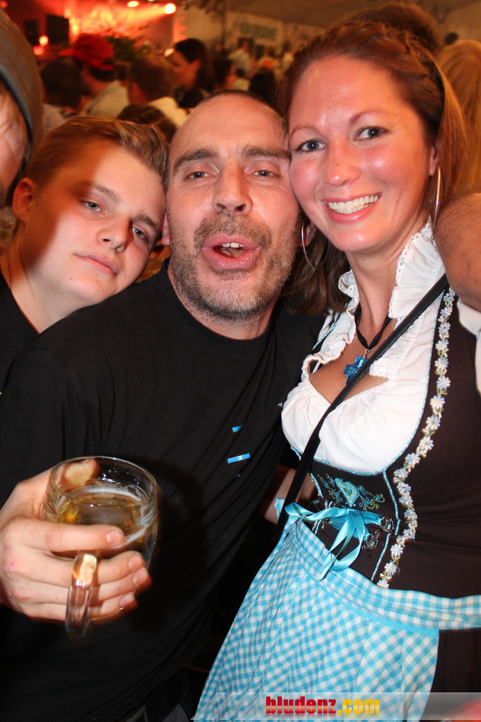 12064321.jpg