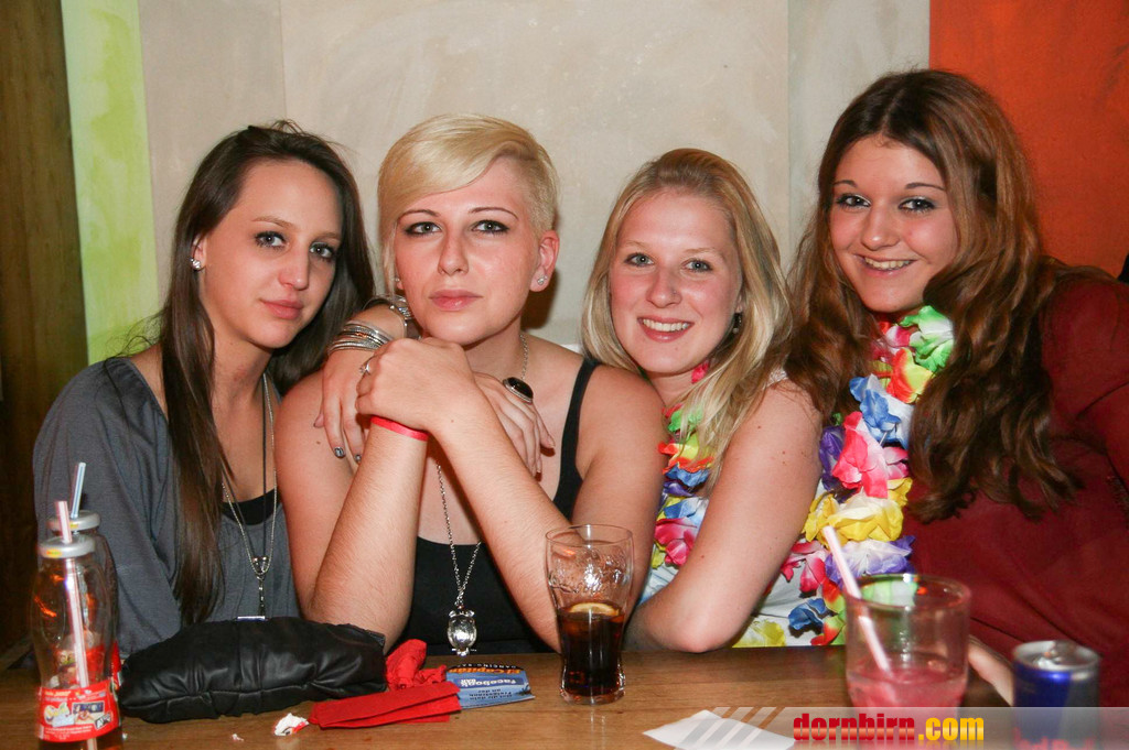 12065837.jpg