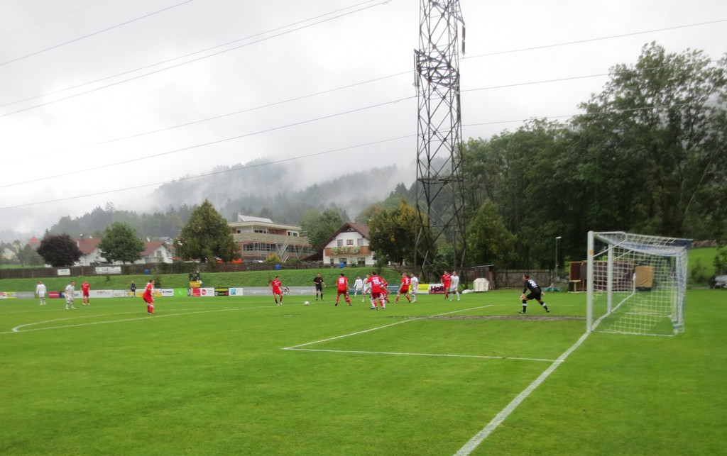 Fussball Lochau gegen Schwarzach 22-09-2012 _8__jpg-1348346909