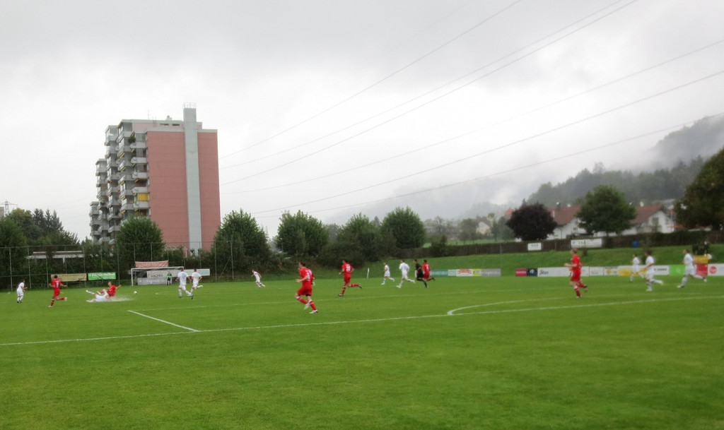 Fussball Lochau gegen Schwarzach 22-09-2012 _9__jpg-1348346911