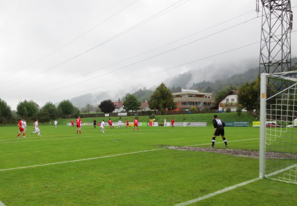 Fussball Lochau gegen Schwarzach 22-09-2012 _12__jpg-1348346919