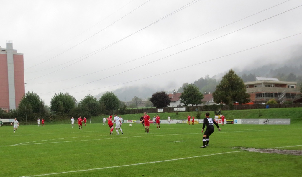 Fussball Lochau gegen Schwarzach 22-09-2012 _16__jpg-1348346930