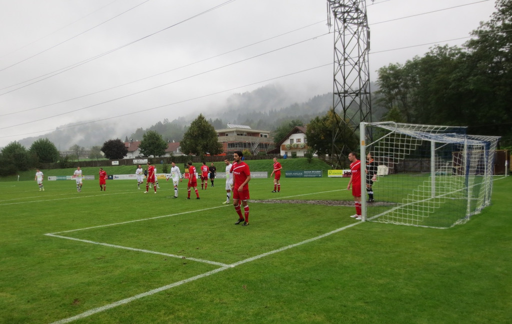 Fussball Lochau gegen Schwarzach 22-09-2012 _18__jpg-1348346936