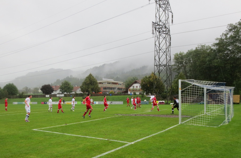 Fussball Lochau gegen Schwarzach 22-09-2012 _27__jpg-1348346964