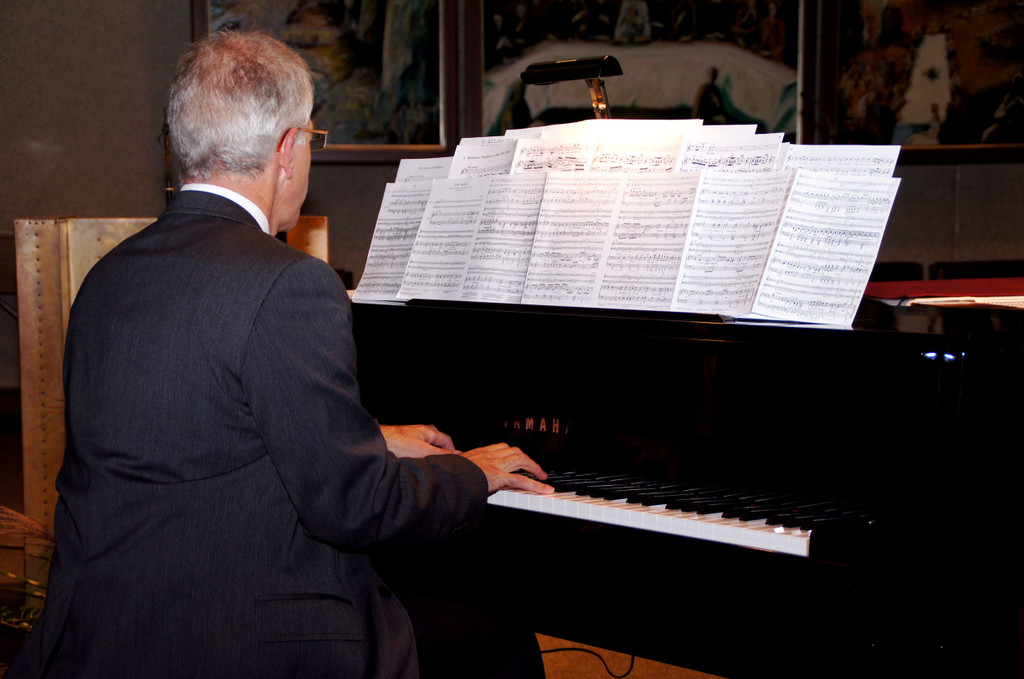 DSC06840_JPG-1348428076