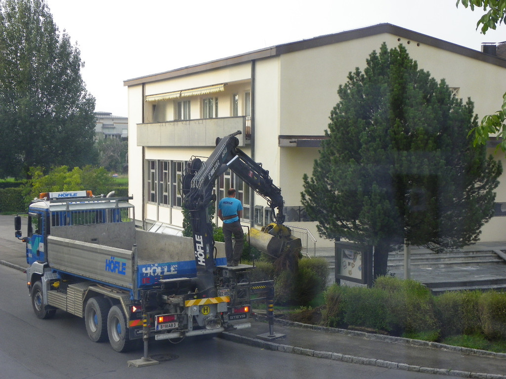 116_0771_JPG-1348434008